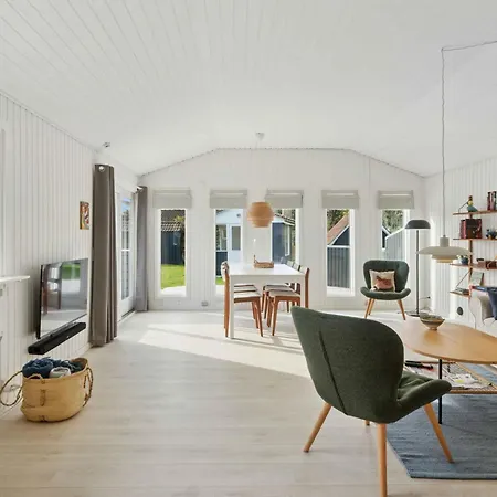 Quiet With Annex And Great Outdoor Hébergement de vacances *