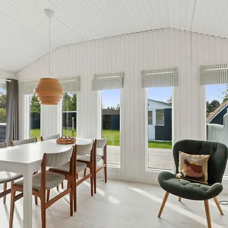 Quiet With Annex And Great Outdoor Hébergement de vacances *