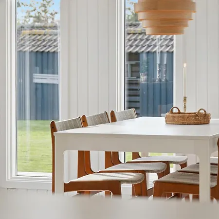 Quiet With Annex And Great Outdoor Bogø By