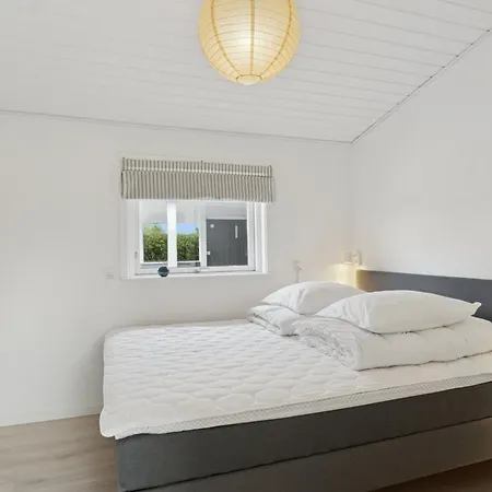 Lugnt Med Annex Och Fina Uteytor Semesterbostad *