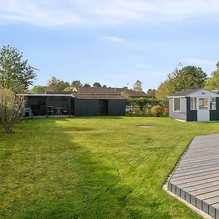 Quiet With Annex And Great Outdoor Dom wakacyjny Bogø By